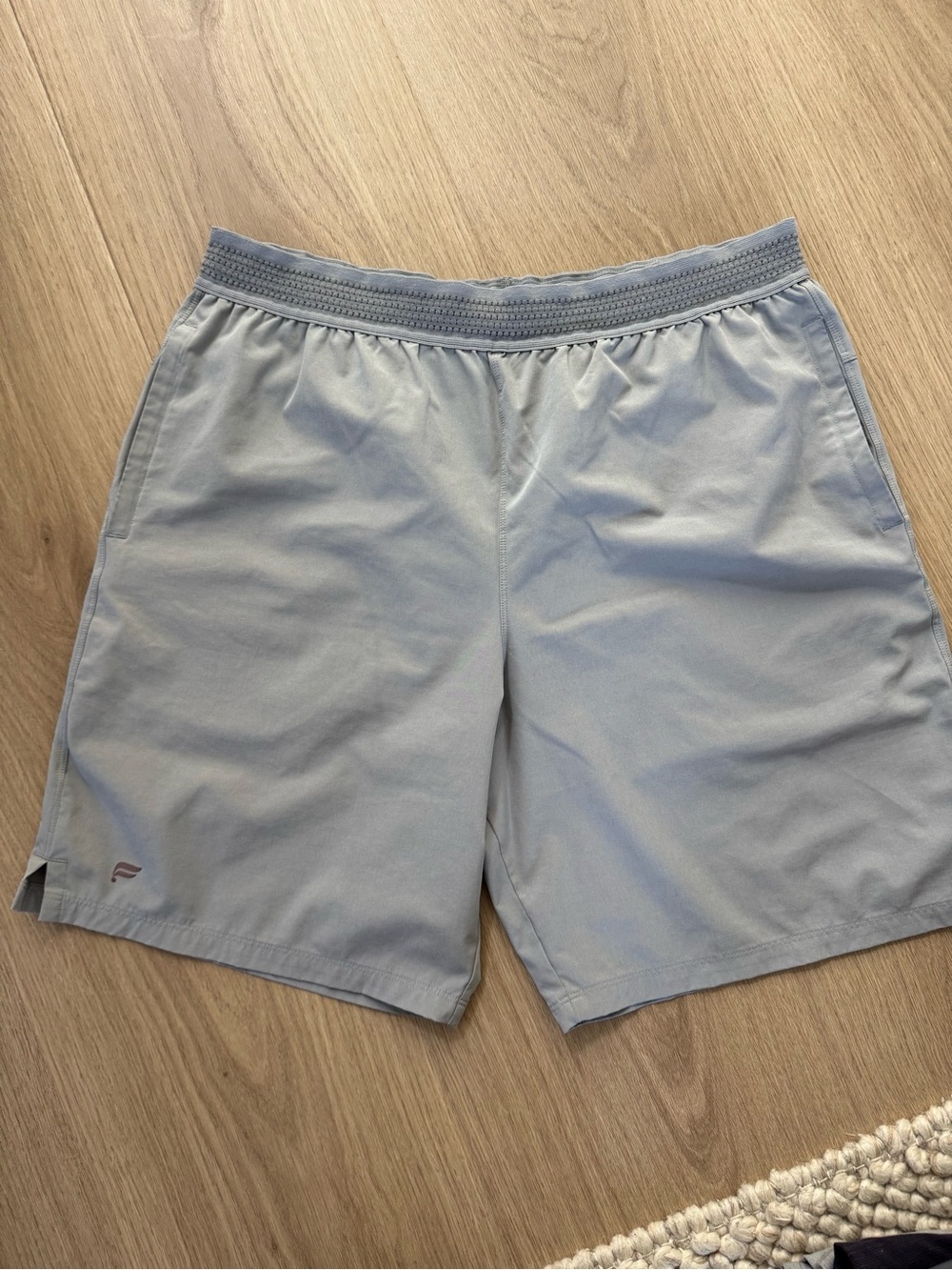 Men’s Fabletics Athletic Shorts Gray Size Large